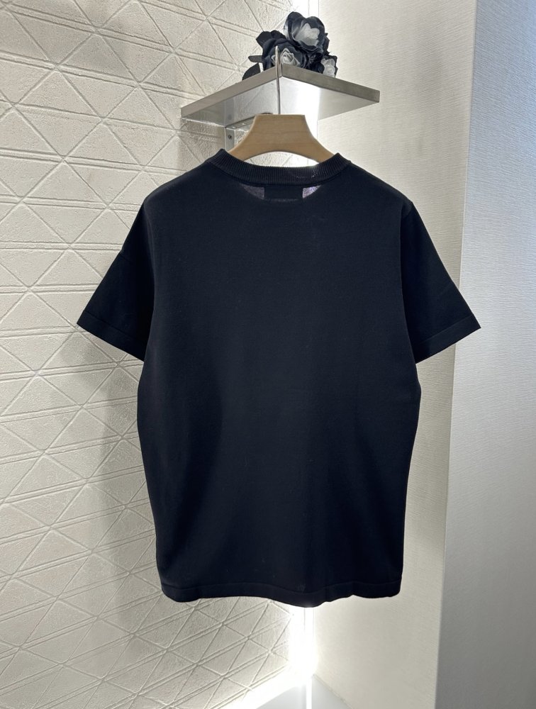 Футболка жіноча фото 2