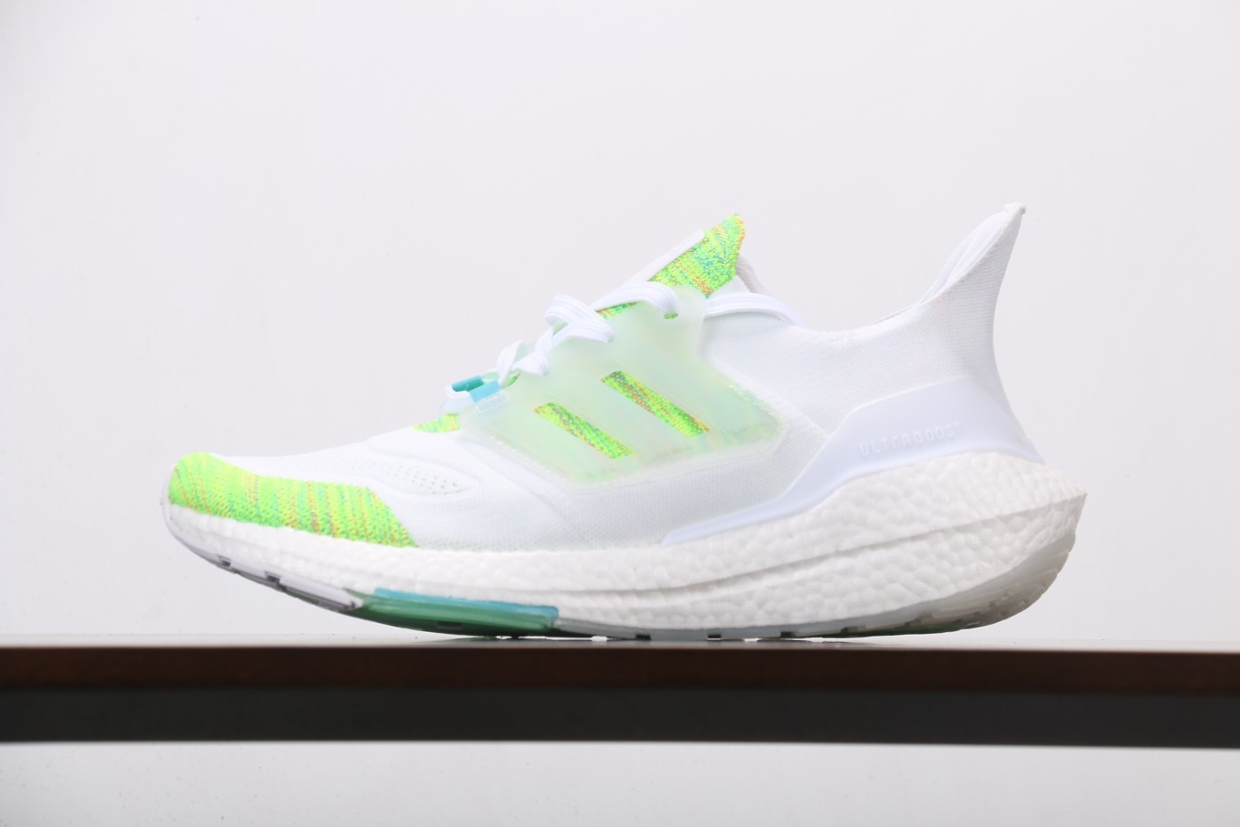 Sneakers Ultra Boost 22 White Bliss Blue Solar Green GX5913