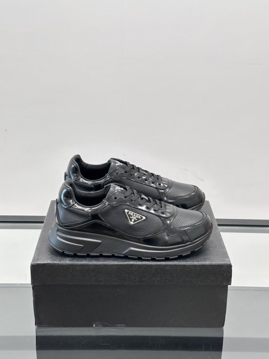 Кроссовки мужские