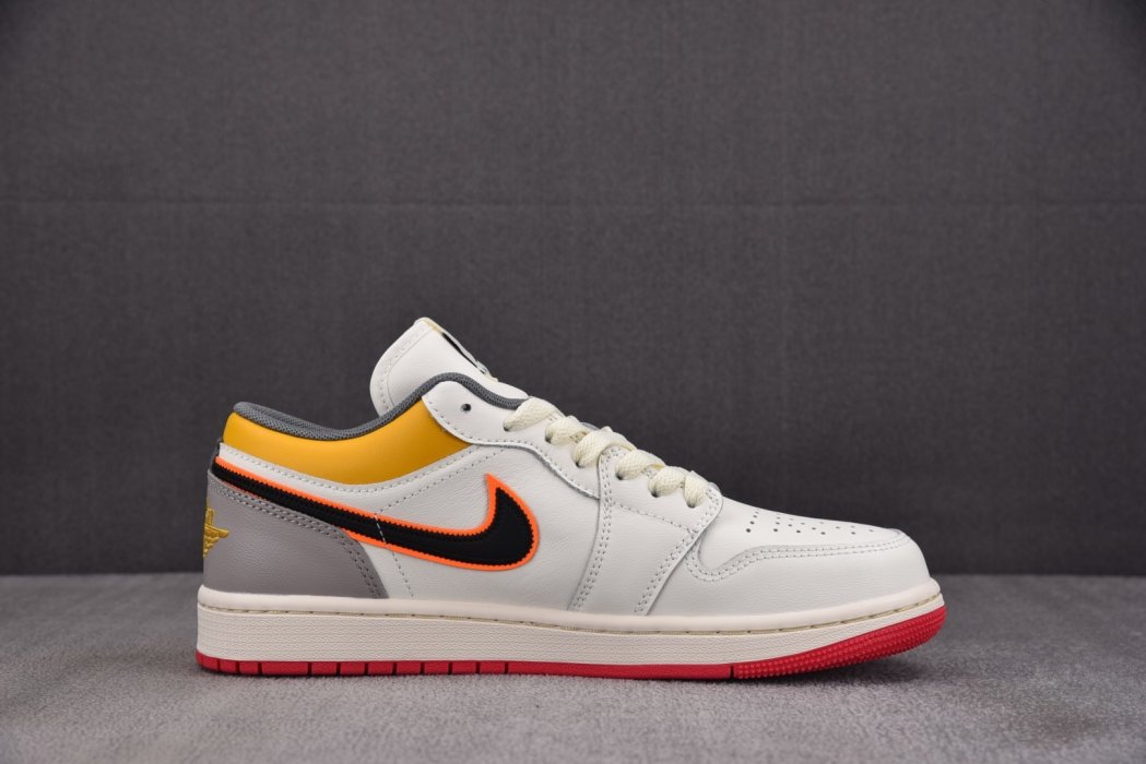 Кроссовки Air Jordan 1 Low Premium фото 2
