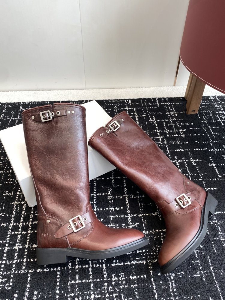 Чоботи жіночі фото 4