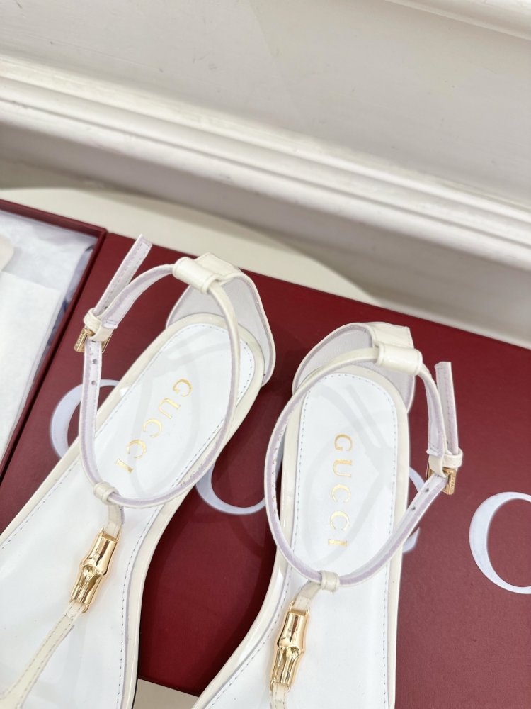 Босоножки фото 8