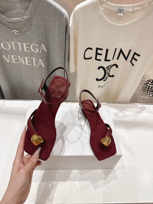 Сандалии женские фото 4