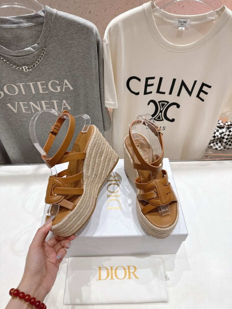 Sandals women's фото 4