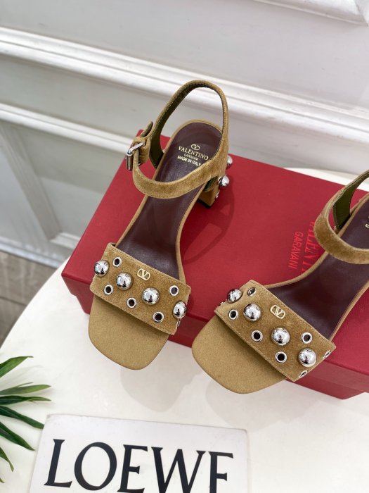 Босоножки фото 6