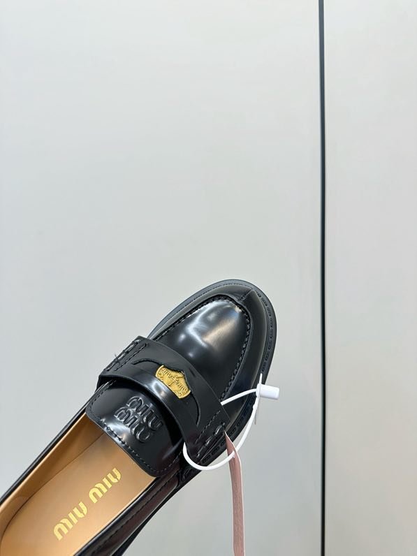 Лоферы женские на платформе фото 7