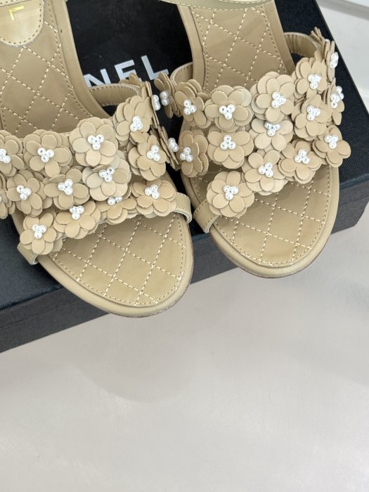 Босоножки фото 7