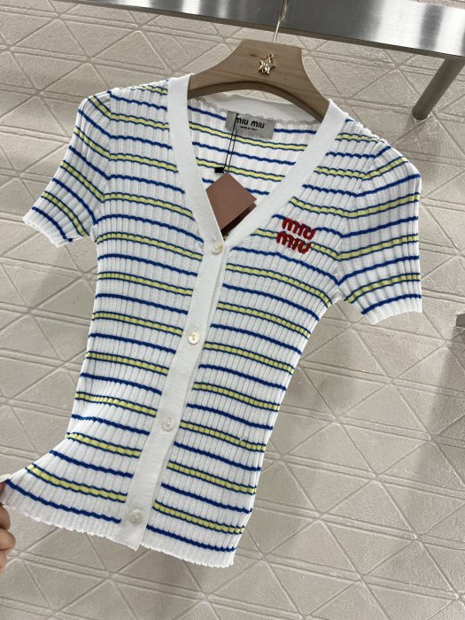 T-shirt women's фото 8