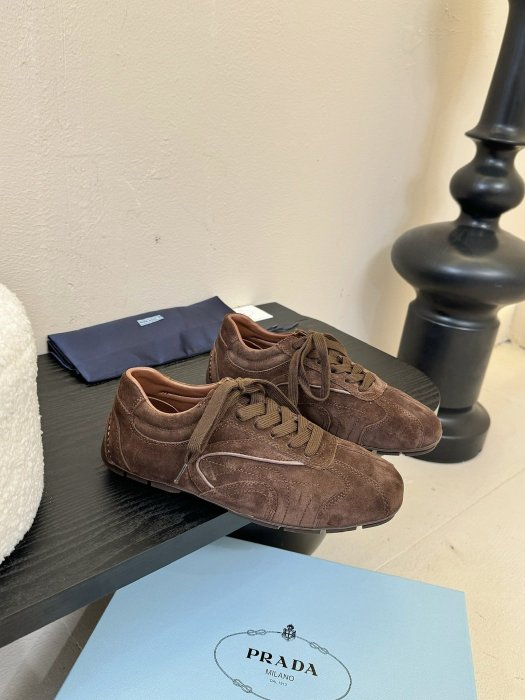 Кроссовки фото 2