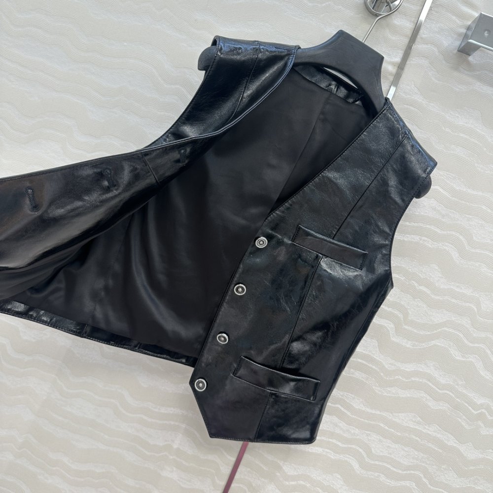 Vest leather female фото 7