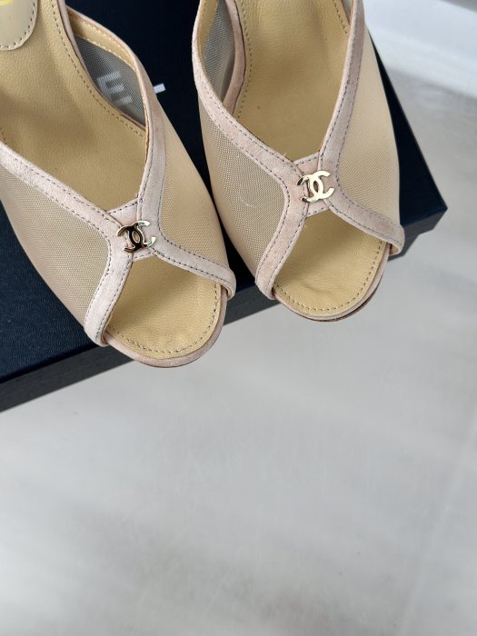 Босоножки фото 7