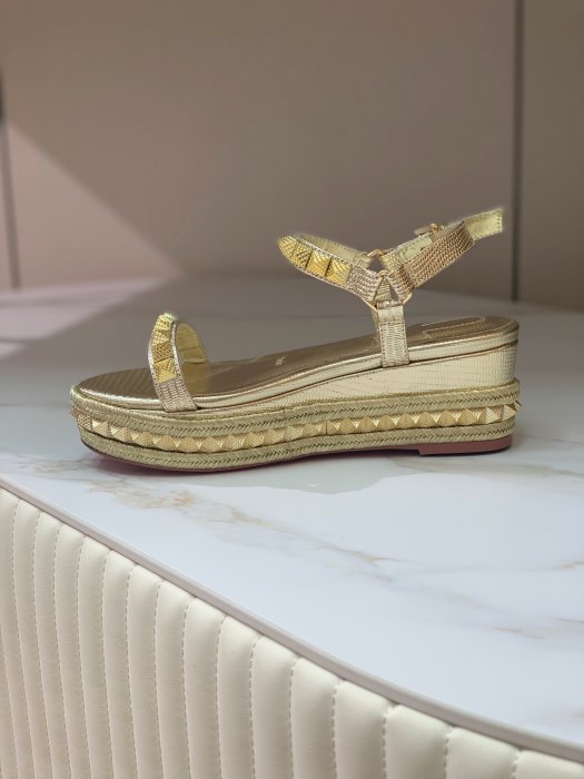 Босоножки фото 6