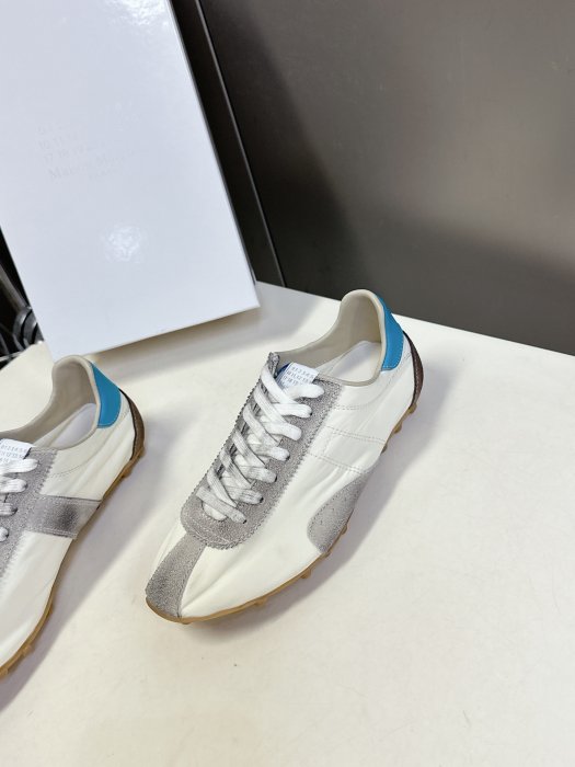 Кроссовки фото 3