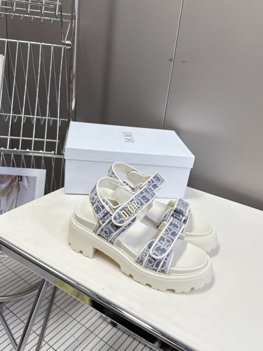 Sandals women's фото 2