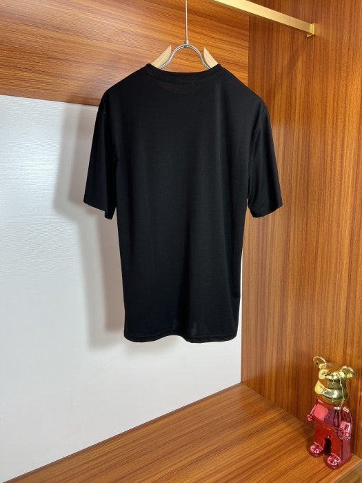 T-shirt men's фото 2