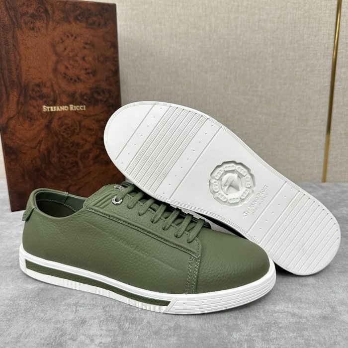 Кросівки фото 8