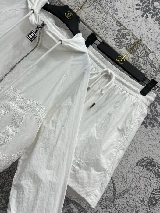 Костюм женский фото 6