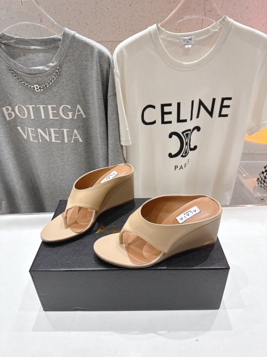 Босоножки фото 3