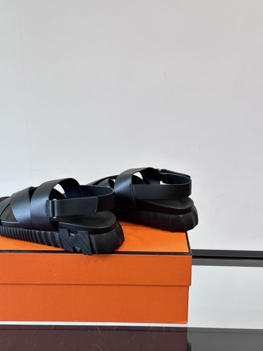 Сандалі чоловічі фото 7