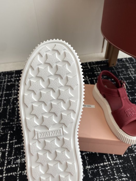 Сандалі жіночі фото 9