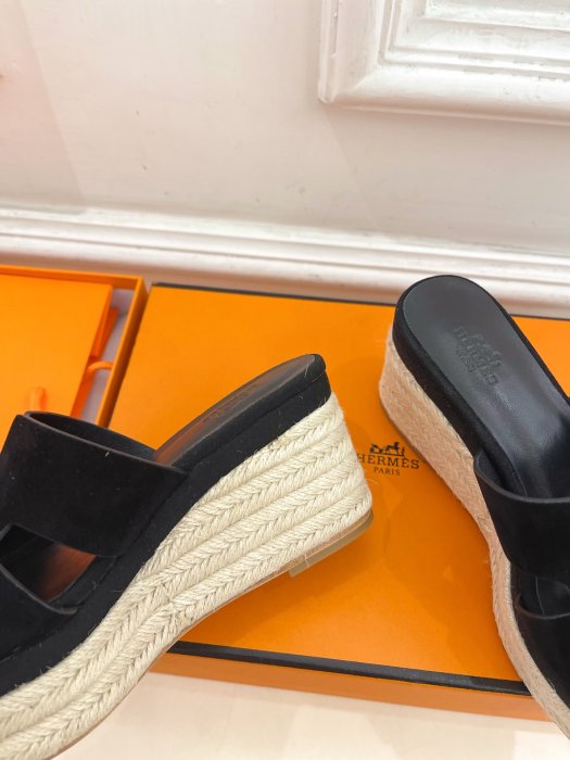 Босоножки фото 8