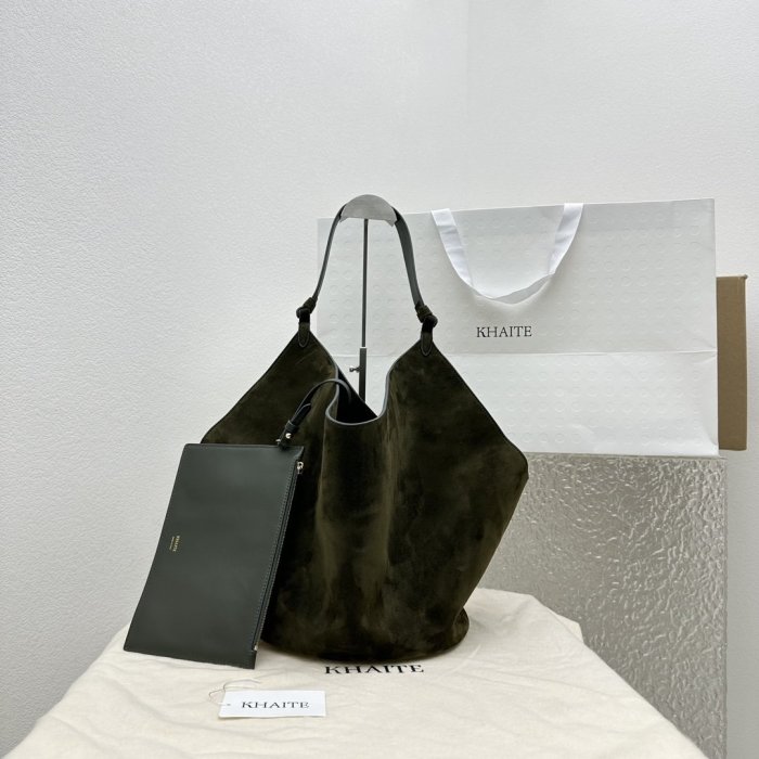 A bag women's Khaite LOTUS 40 cm