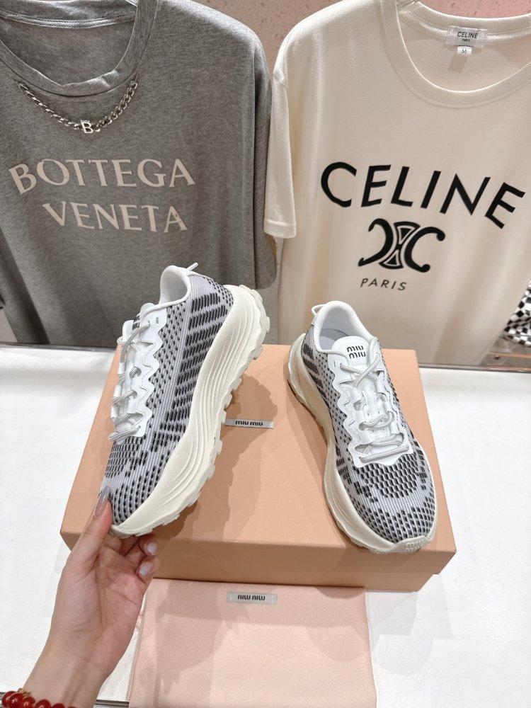 Sneakers women's фото 3