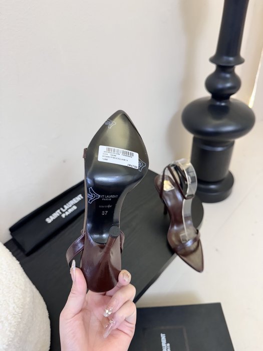 Босоножки фото 6