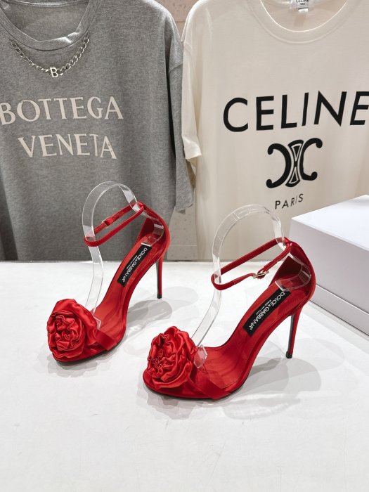 Босоніжки фото 3