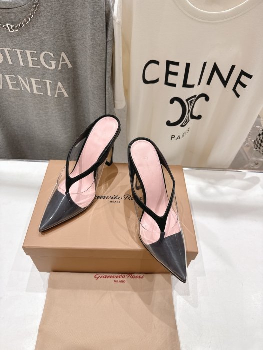 Босоніжки фото 2