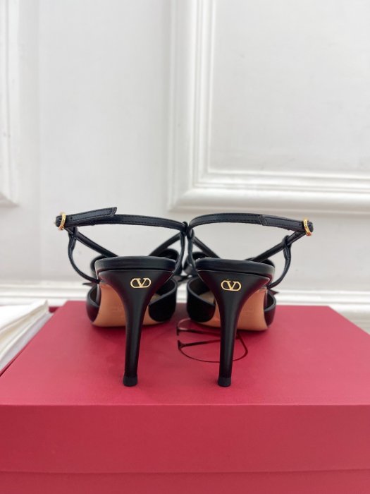 Босоножки фото 7