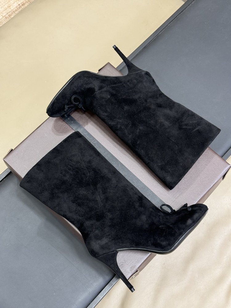 Ботильоны на высоком каблуке фото 4