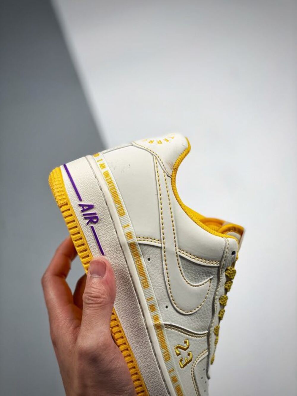 Кроссовки Air Force 1 07 Low DW8802-605 Rice White Yellow фото 9