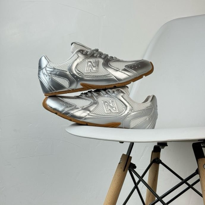 Sneakers Miu Miu x New Balance 530 фото 2