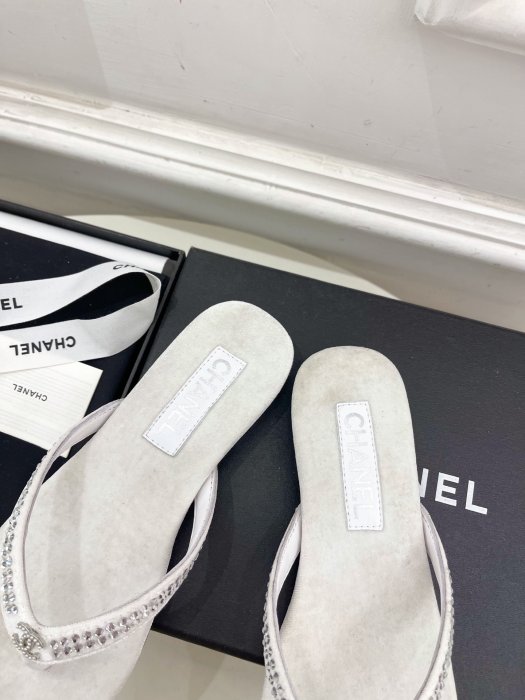 Шлепанцы фото 7