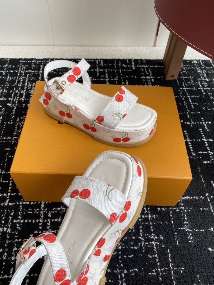 Сандалии женские фото 6