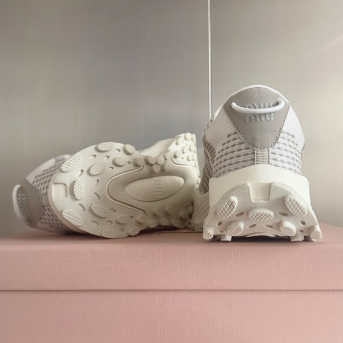 Кроссовки фото 9