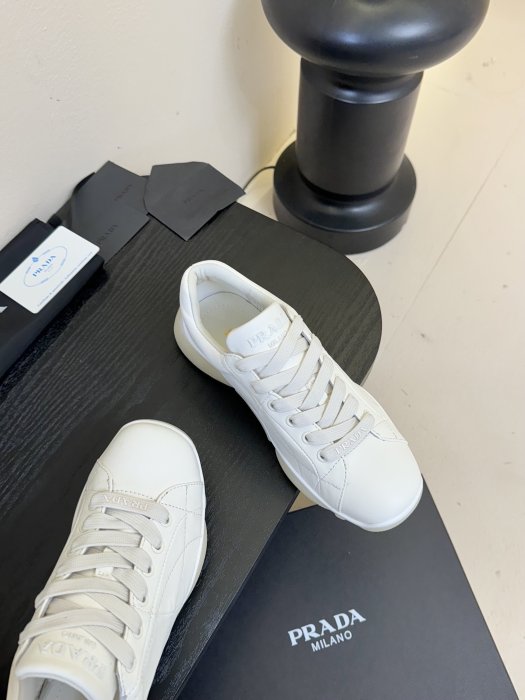 Кроссовки фото 4