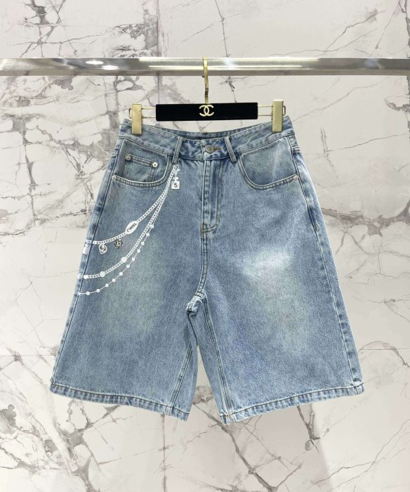 Шорти жіночі