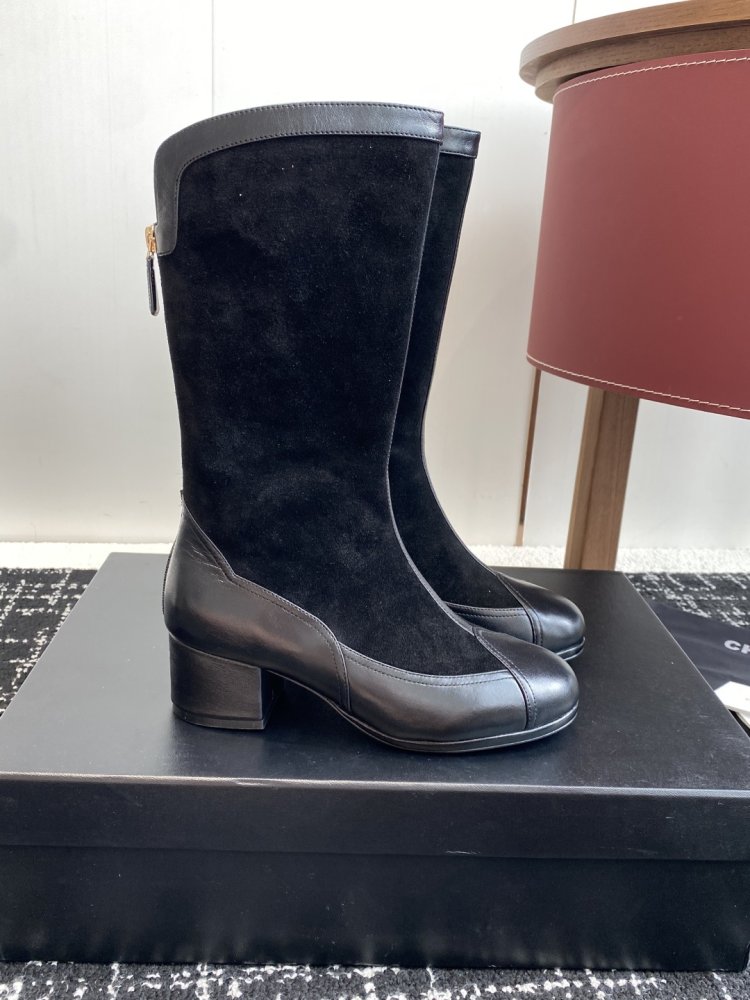 Сапоги женские фото 2