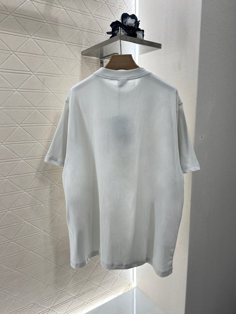 Футболка жіноча фото 2