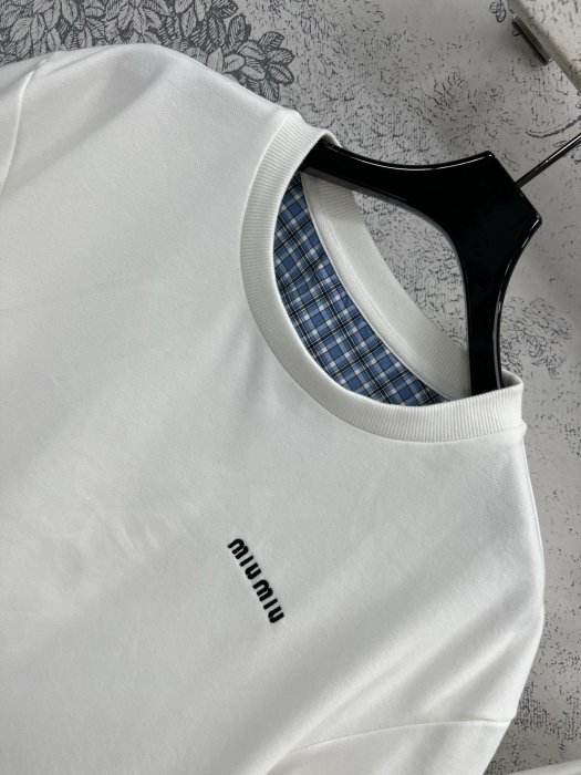 Costume female фото 2