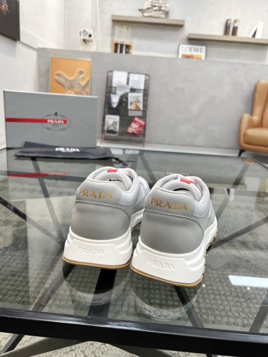 Кросівки чоловічі фото 8