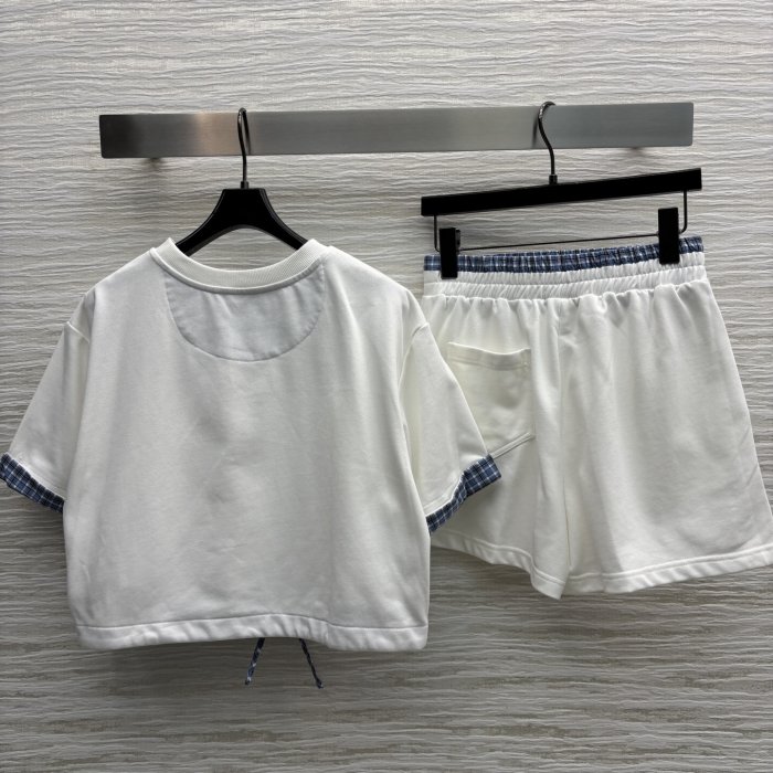 Костюм женский фото 8