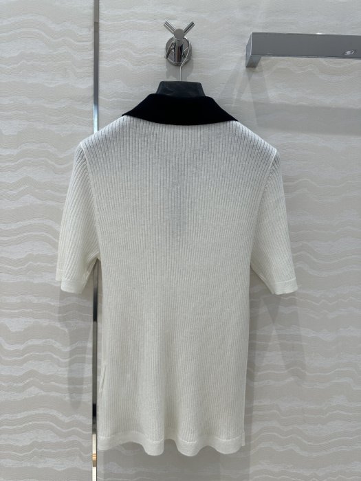 T-shirt women's фото 9