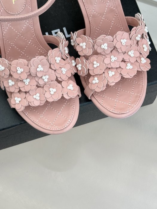 Босоножки фото 7