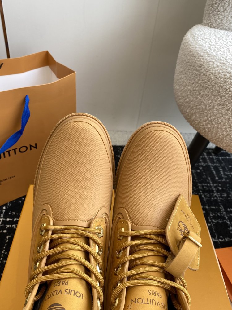 Ботинки женские Louis Vuitton x Timberland фото 5