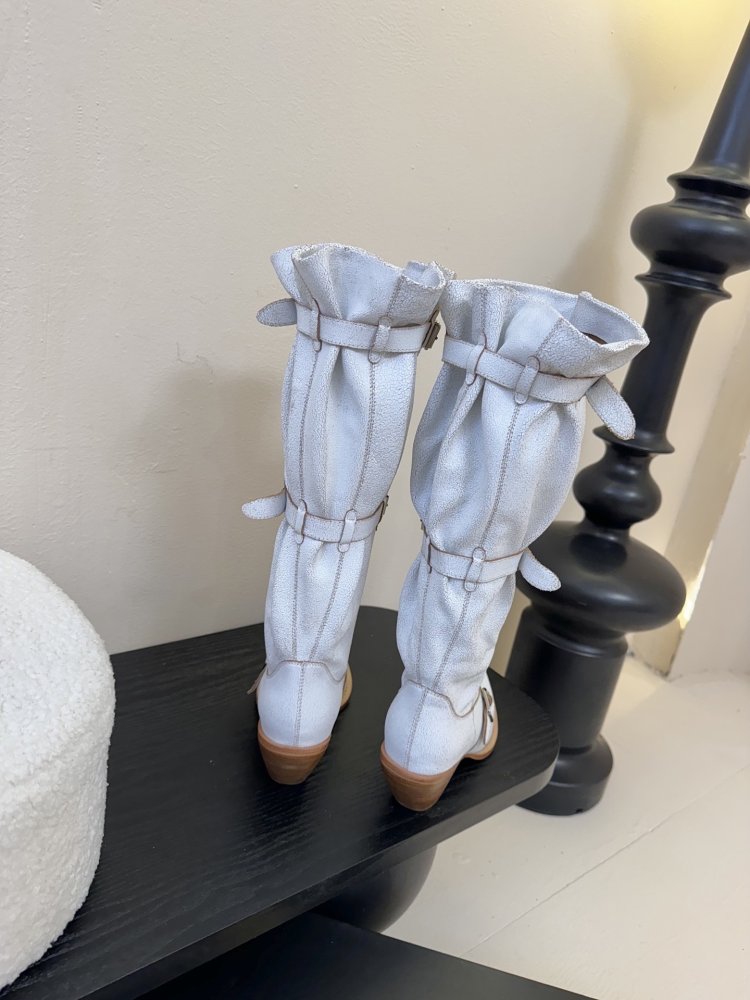 Boots women's фото 7