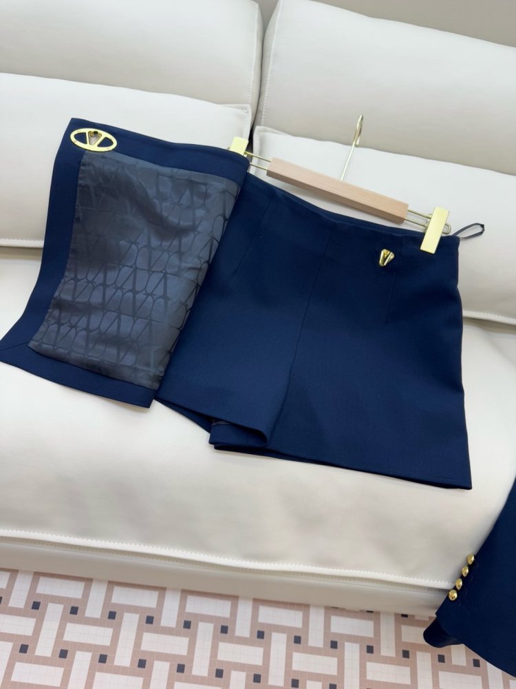 Костюм женский фото 6