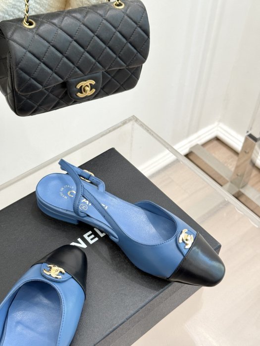 Босоножки фото 5